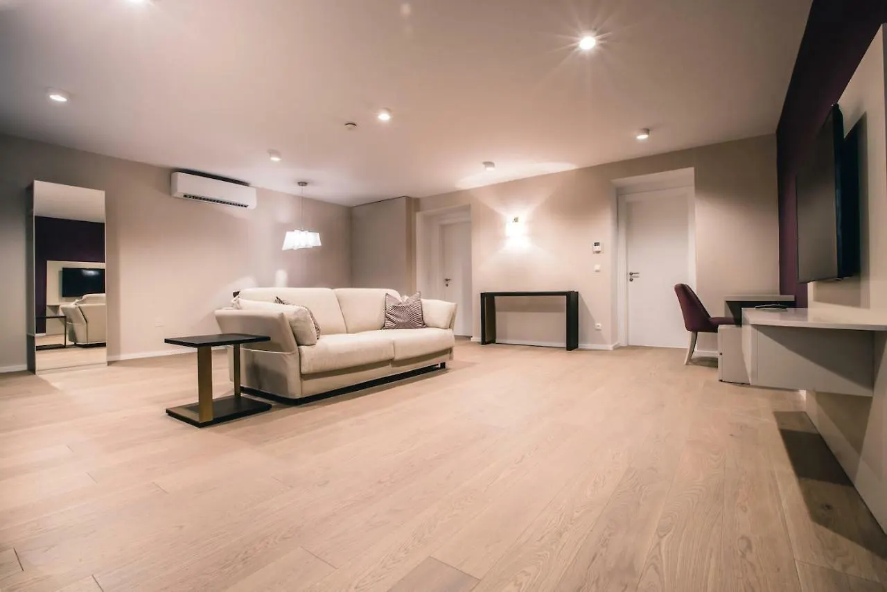 Karl Suites Palais Wessely Viena 0*,